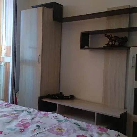 Sea Garden Luxury Апартамент